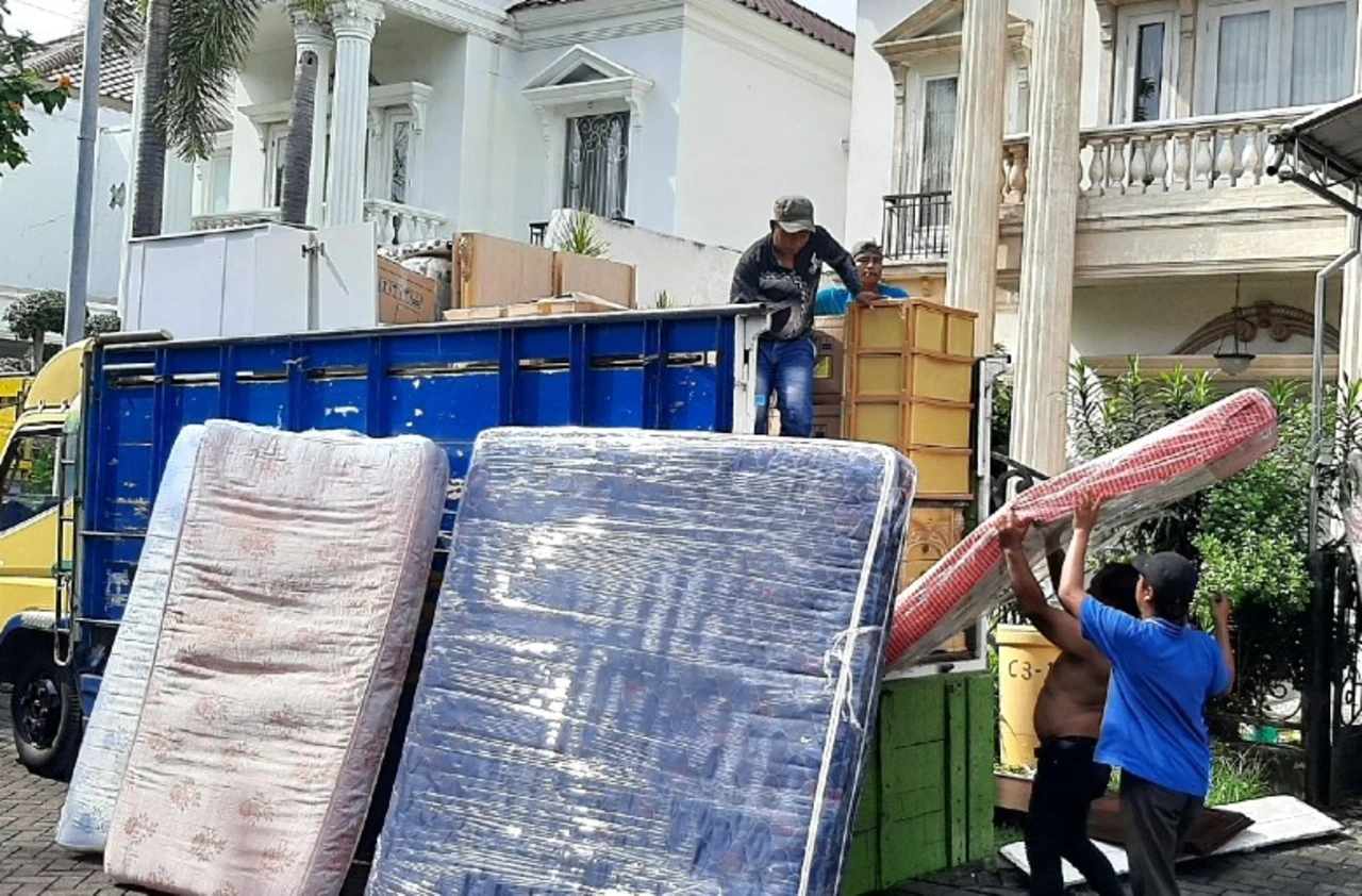 Daftar Hari Baik Pindah Rumah Menurut Primbon Jawa, Islam, dan Feng Shui