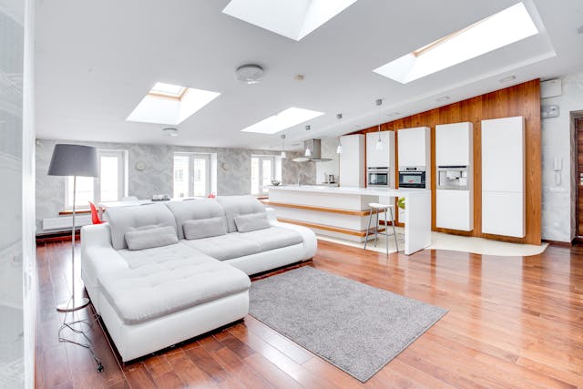 Apa Itu Atap Skylight? Yuk, Kenali Manfaatnya untuk Rumah Anda!