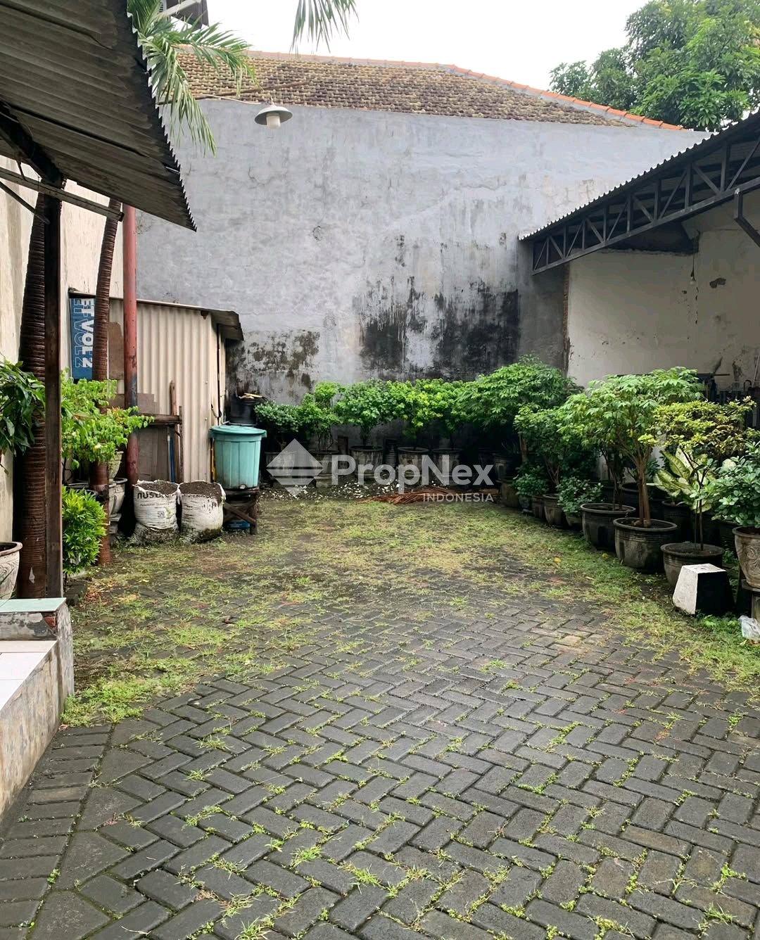 RUMAH BAGUS LOKASI STRATEGIS — foto 9