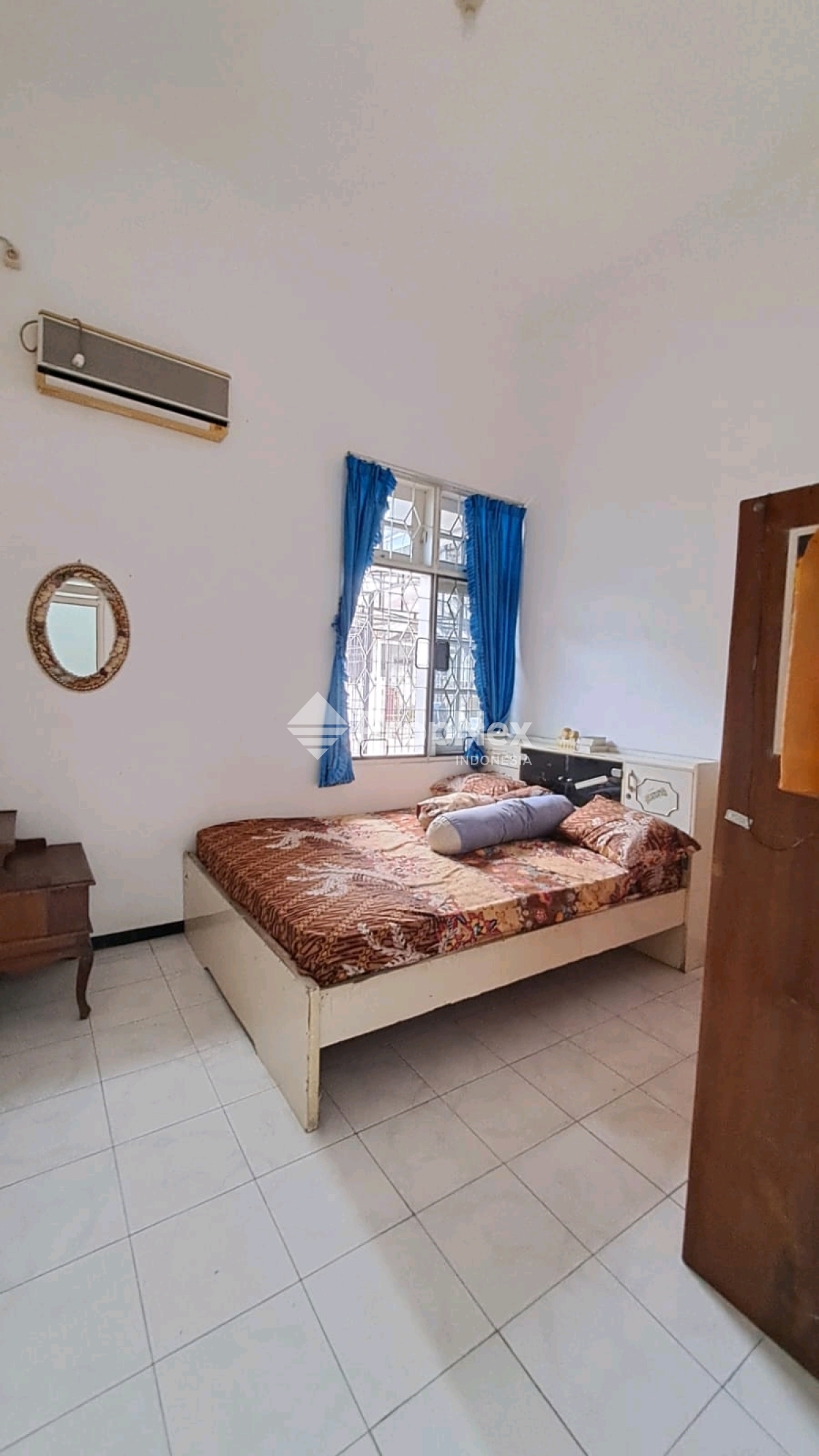 RUMAH HOOK PEKARANGAN LUAS NIRWANA EXECUTIVE — foto 4
