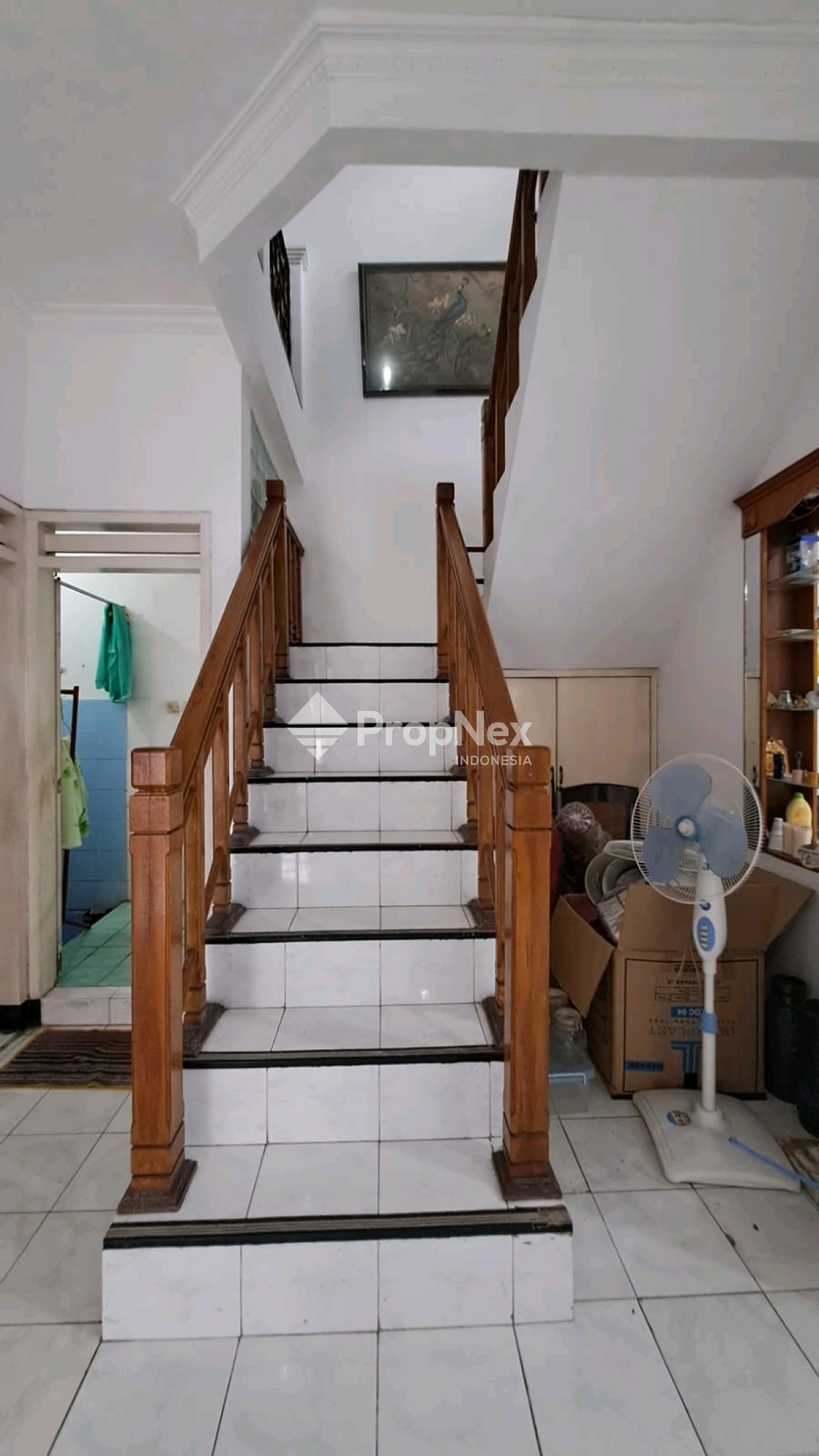 RUMAH HOOK PEKARANGAN LUAS NIRWANA EXECUTIVE — foto 10