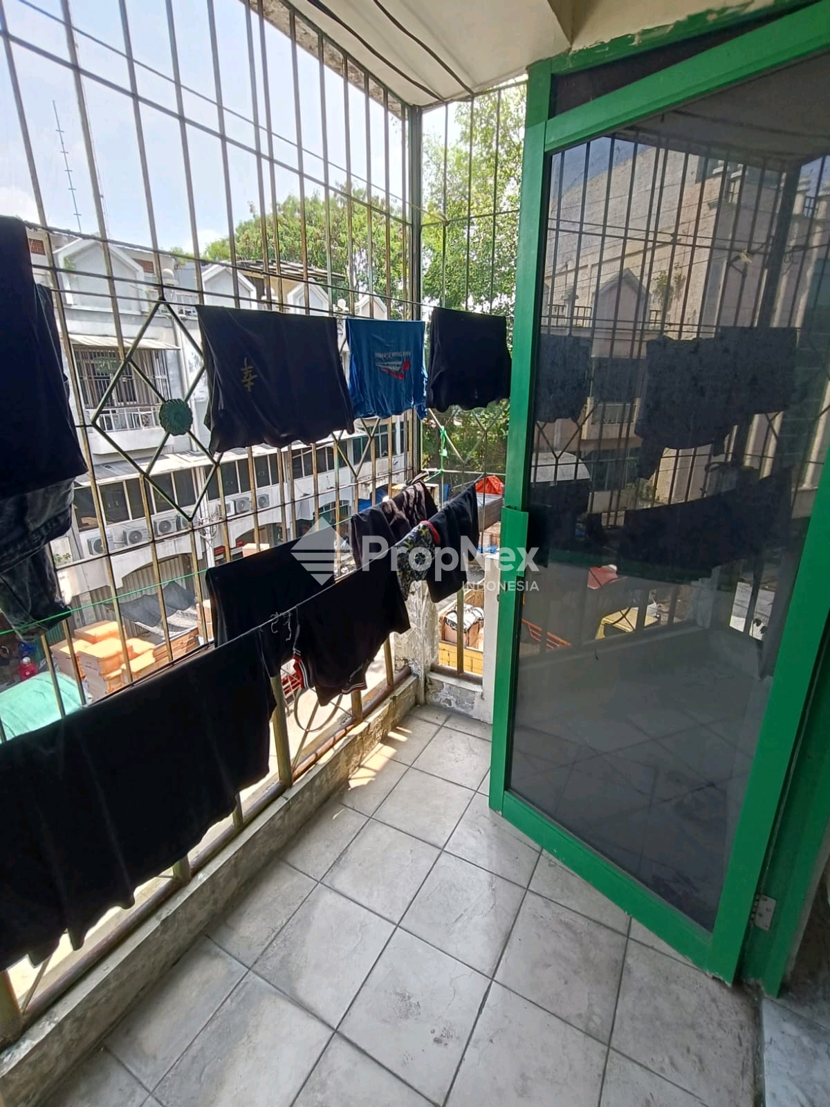 Pengampon Square — foto 5