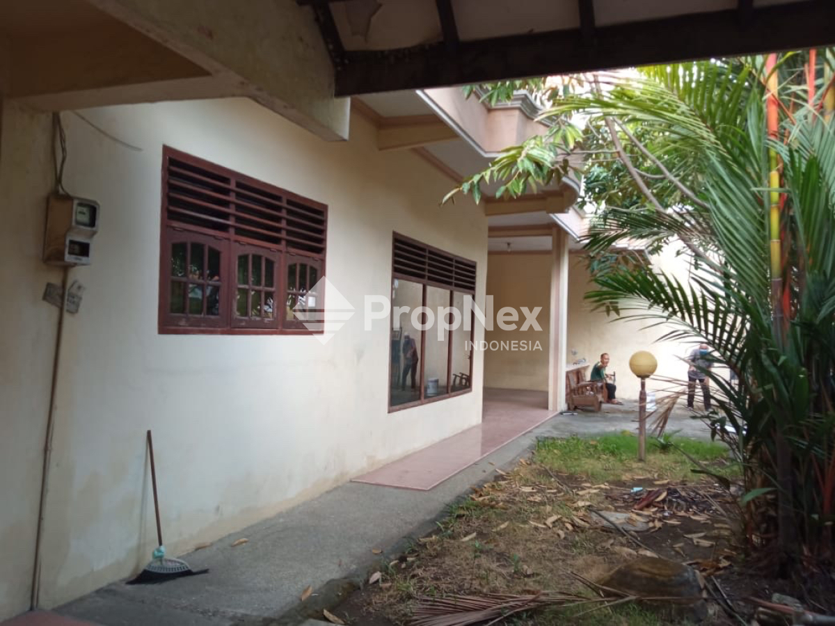 DUKUH KUPANG DEKAT UNIV WIJAYA KUSUMA SBY — foto 2