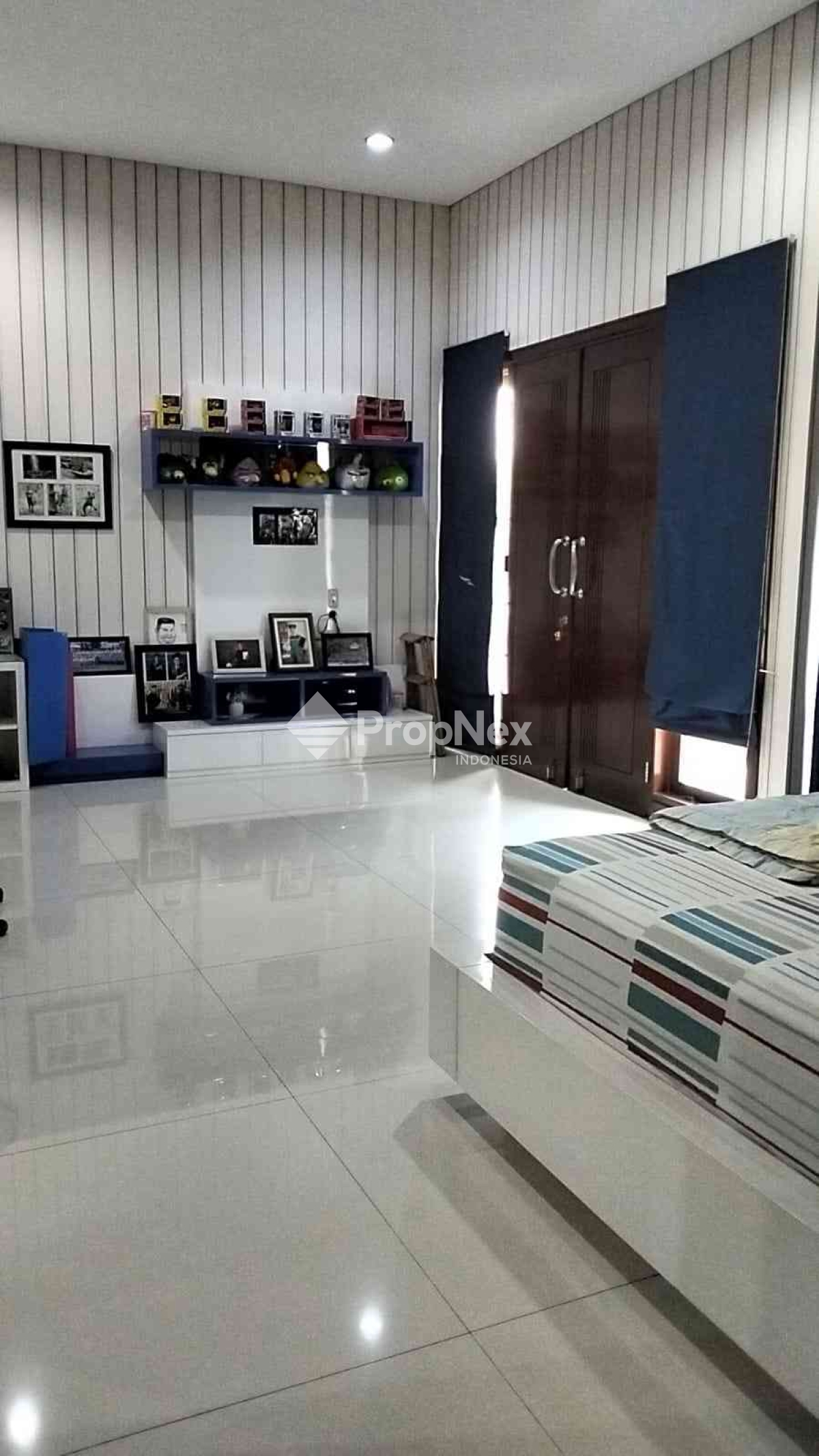 Rumah Minimalis  Graha Family WITH POOL — foto 3