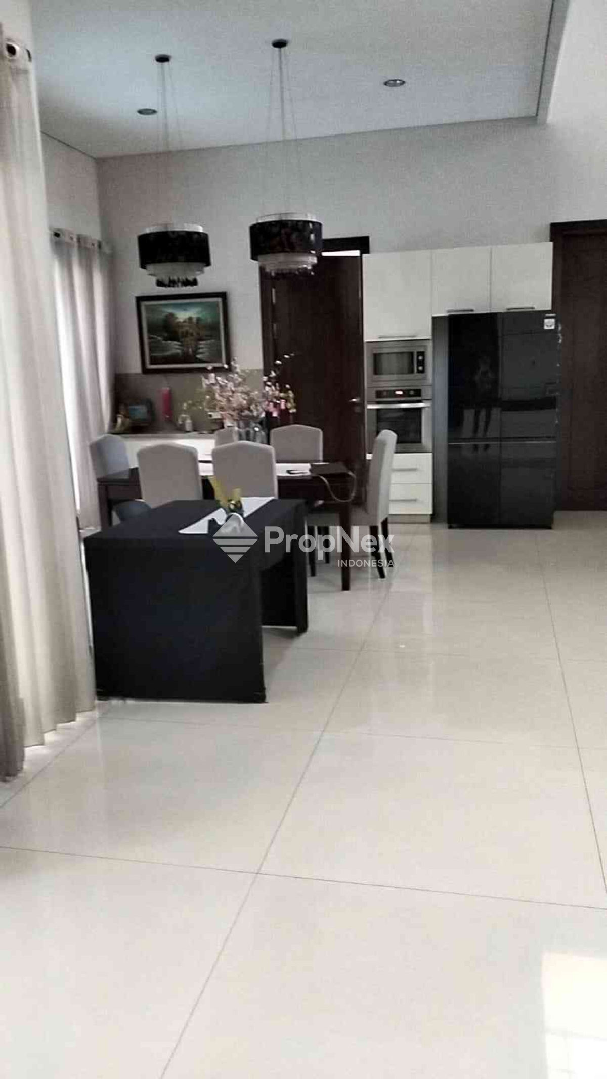 Rumah Minimalis  Graha Family WITH POOL — foto 5