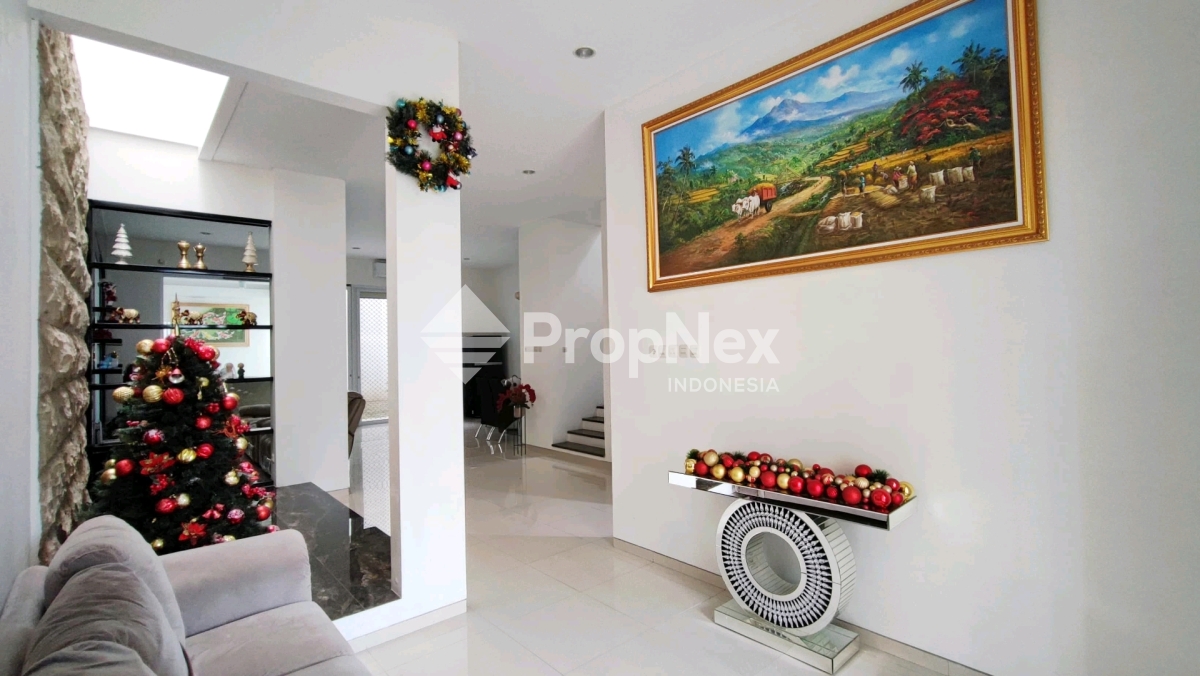 Dijual Murahh Rumah Woodland 2LT Cluster Favorit 5 kamar LT 210m Dekat Fresh Market dan Pakuwon Mall Surabaya Barat — foto 10