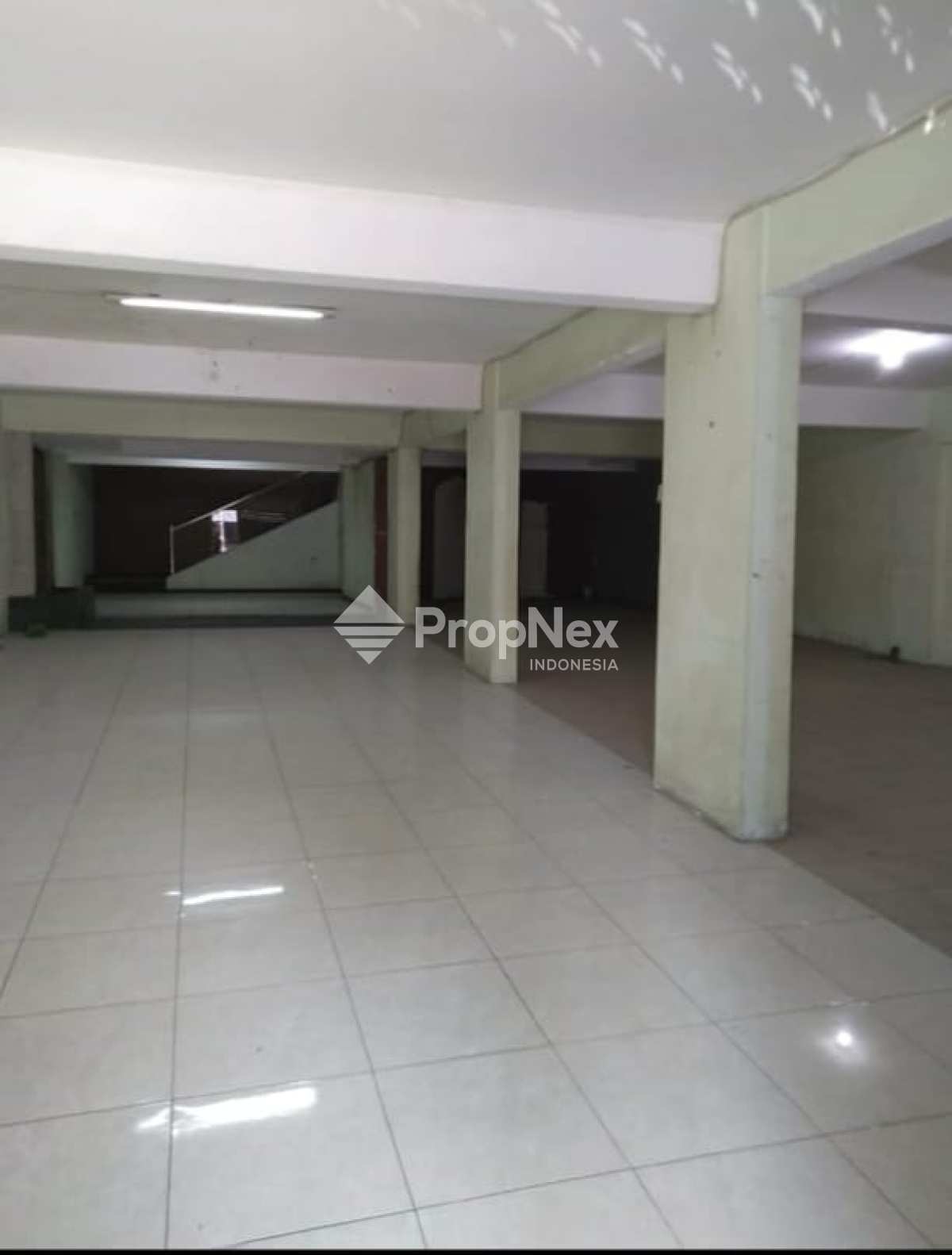 Ruko 3 Lantai Bagus di Ngagel Jaya Selatan Lokasi Strategis — foto 5
