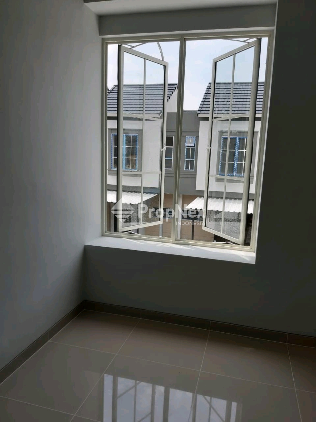 Rumah Wisata Bukit Mas Paddington Wiyung — foto 3