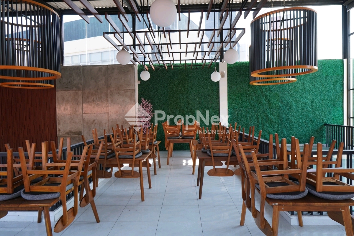 BANGUNAN EX RESTO PUSAT KOTA — foto 3