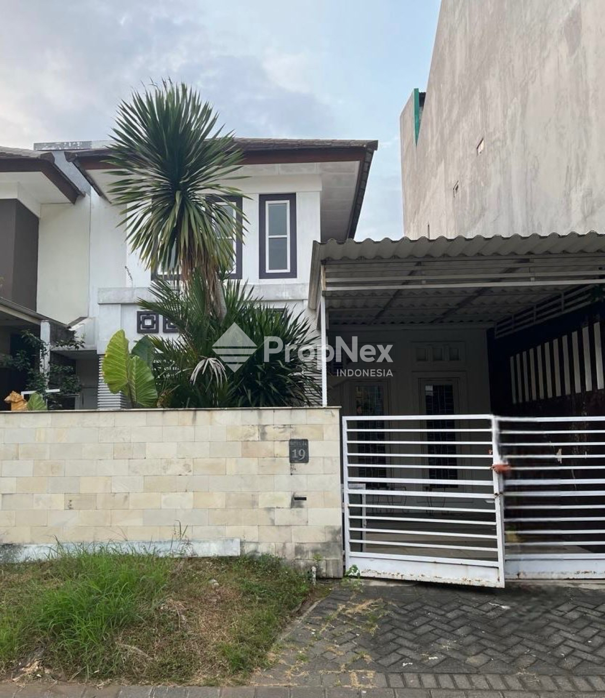 Dijual Rumah di Puri Surya Jaya Cluster Vancouver