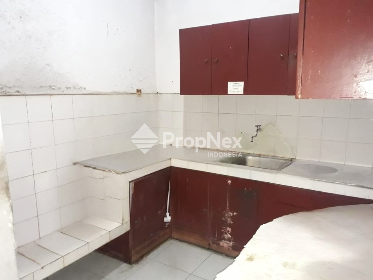 Di jual rumah Semolowaru utara — foto 4
