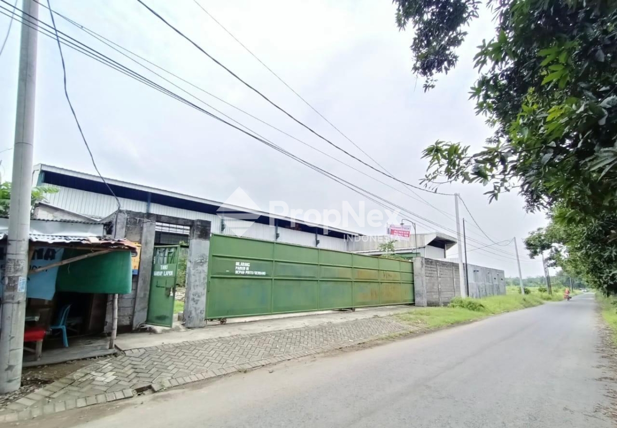 Gudang Luas Bagus SHM di Balongbendo Lokasi Strategis
