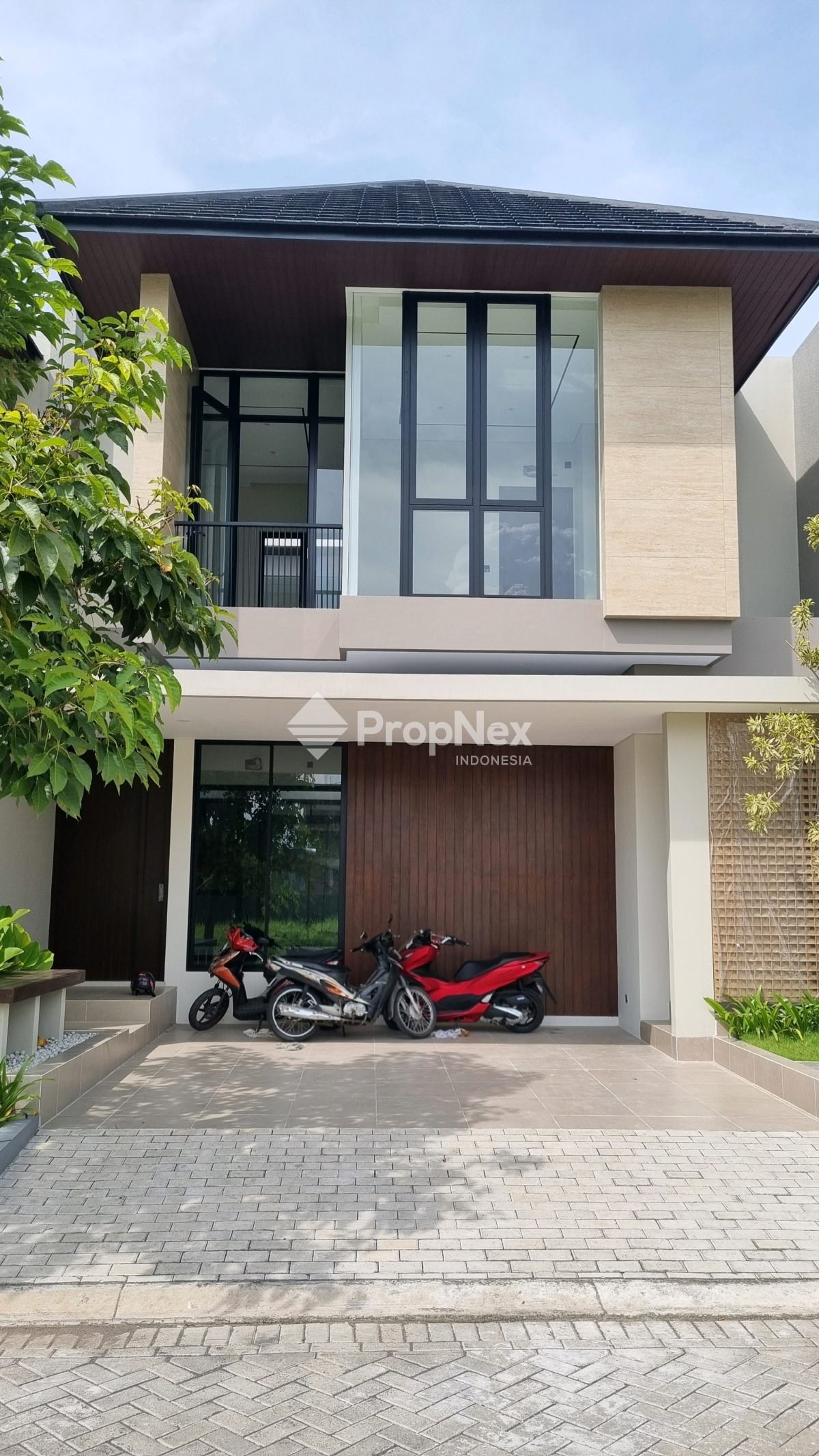 Dijual Rumah Baru Gress Minimalis Siap Huni Woodland 2LT Citraland Utama LT135m 4KT Dekat Gwalk dan Pakuwon Mall Surabaya Barat