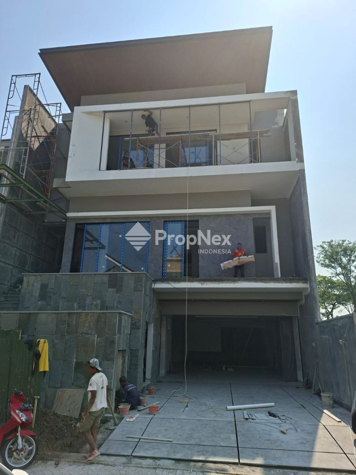 Rumah Lux Baru 3 Lantai di Waterfront - Citraland