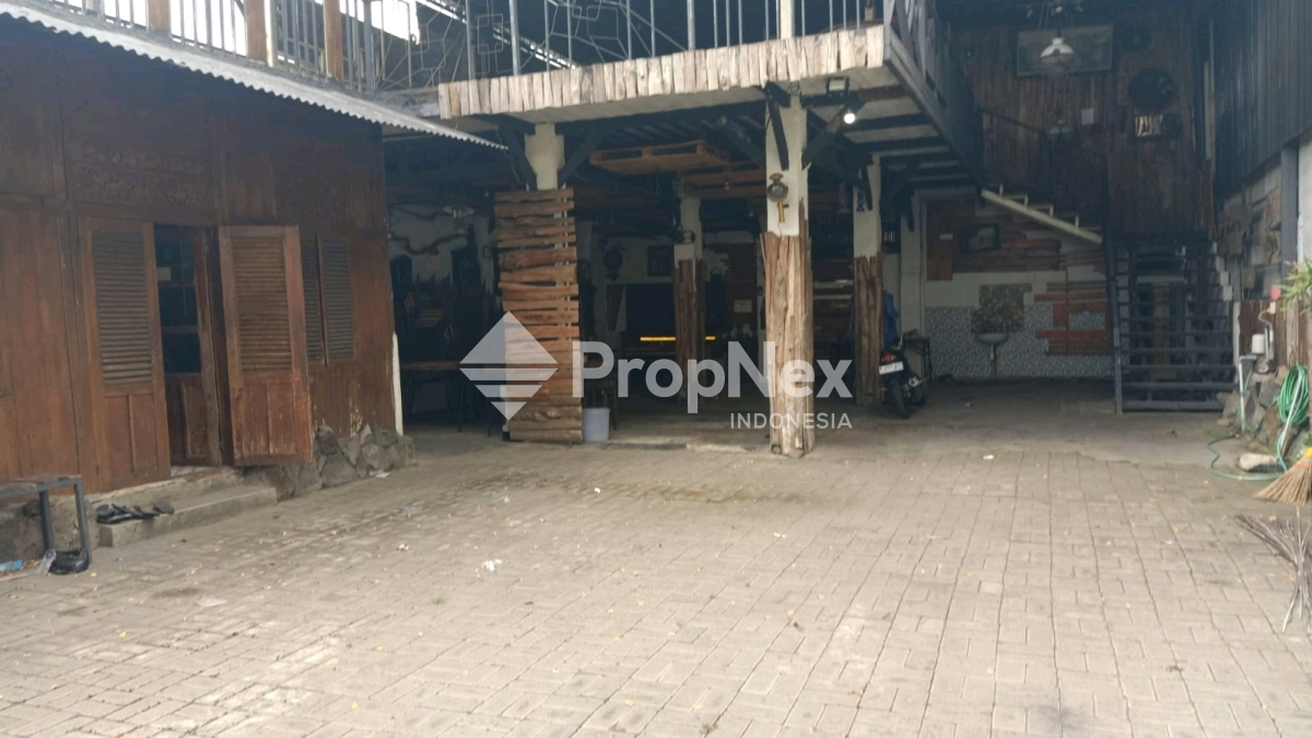 Gedung Komersial 2 Lantai Beji Pasuruan Strategis — foto 8