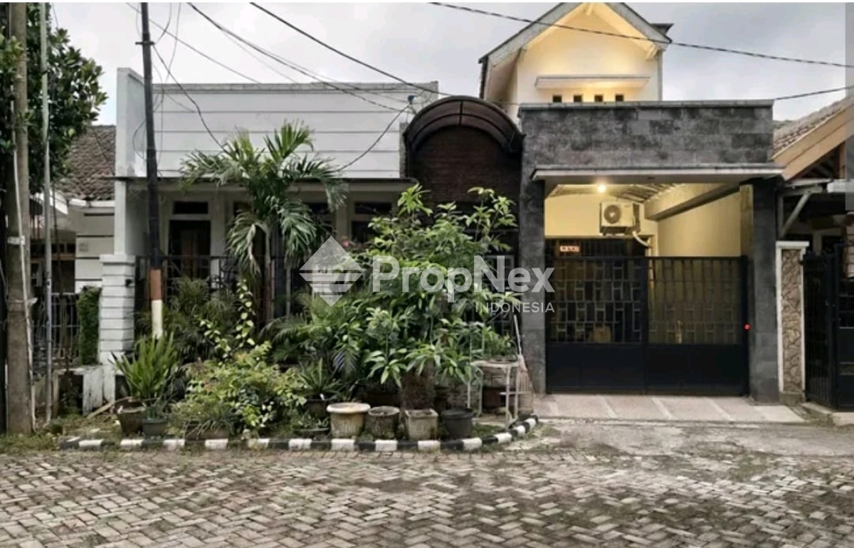 JUAL CEPAT BABATAN PILANG 2LANTAI WIYUNG DKT ROYAL RESIDENCE WBM