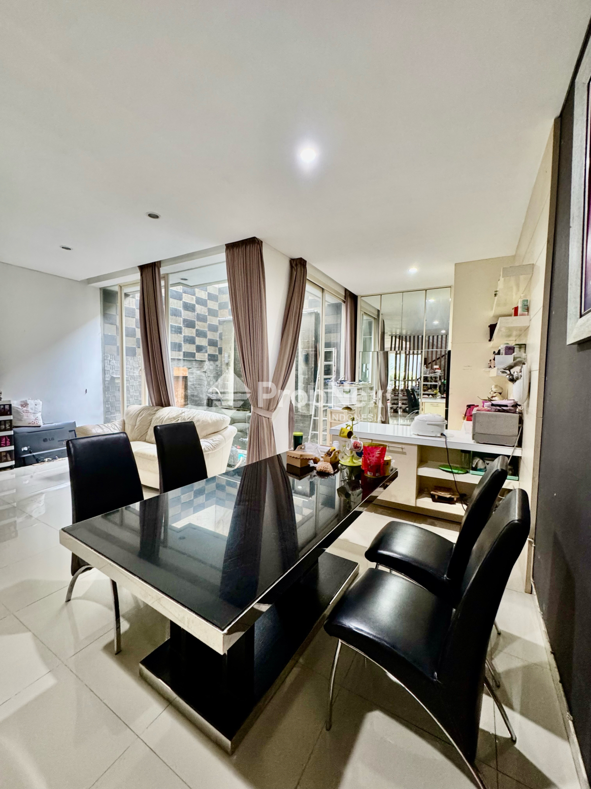 DIJUAL RUMAH EASTWOOD CITRALAND 4KT 2LT DEKAT PASAR MODERN CIPUTRA — foto 6