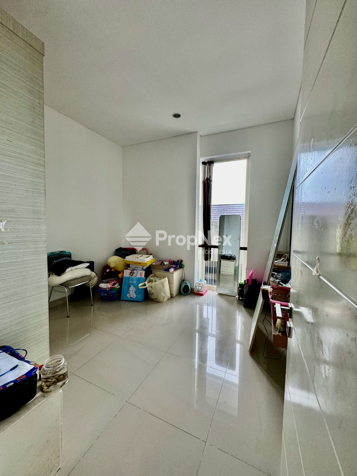 DIJUAL RUMAH EASTWOOD CITRALAND 4KT 2LT DEKAT PASAR MODERN CIPUTRA — foto 7