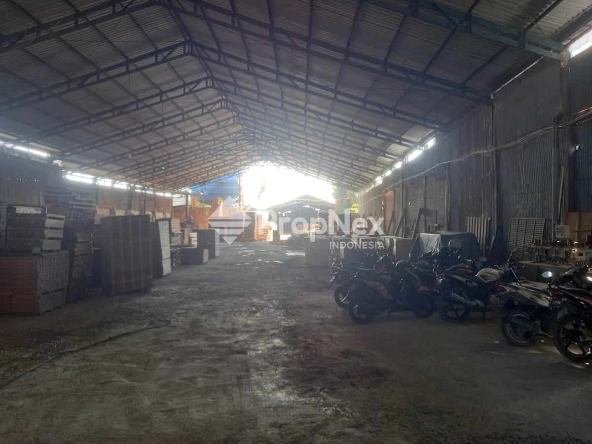 Gudang Strategis Raya Kedamean, Gresik - 1200 m² — foto 3
