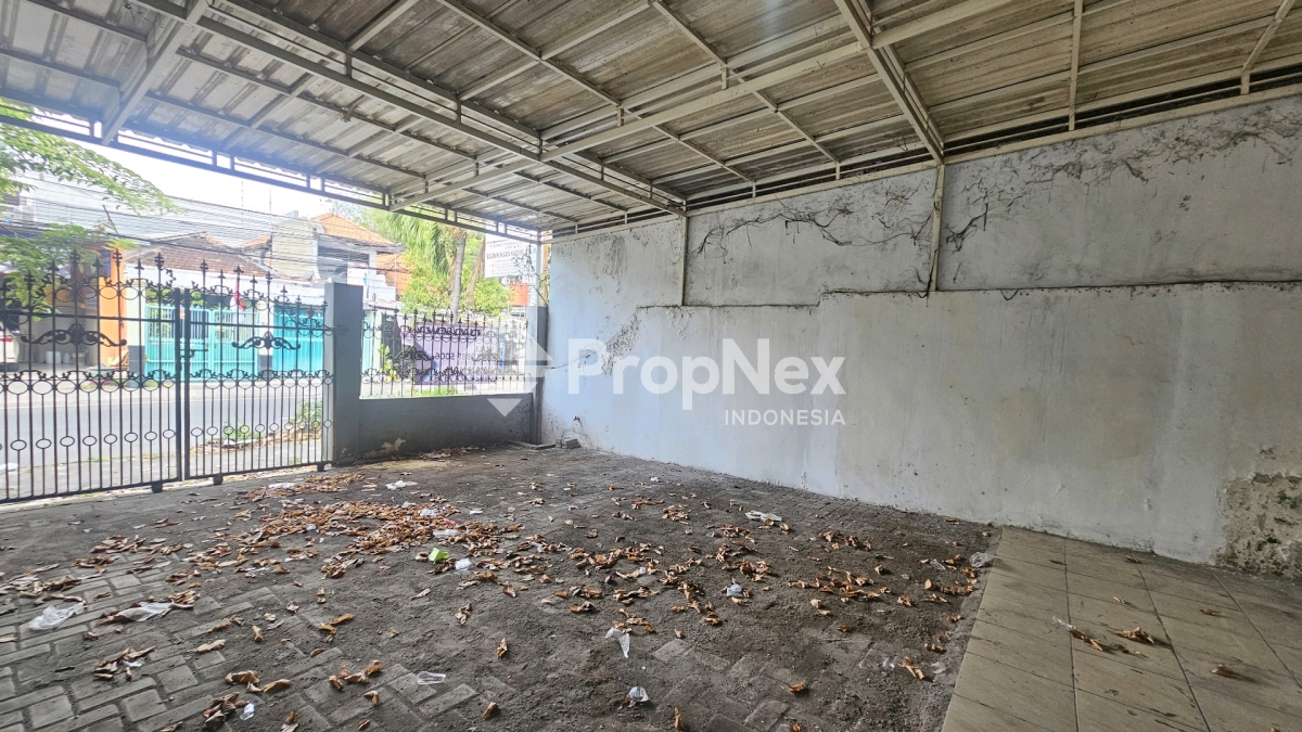 jalan raya yos sudarso — foto 4