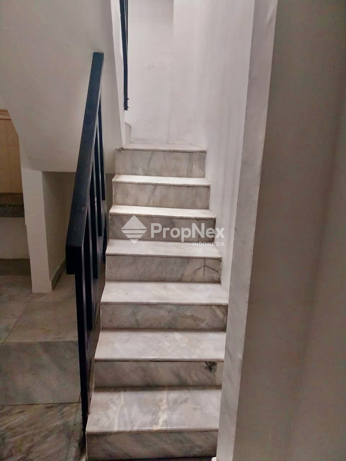 DIJUAL RUMAH TPR TAMAN PUSPA RAYA CITRALAND 3KT 2LT DEKAT PASAR MODERN — foto 4