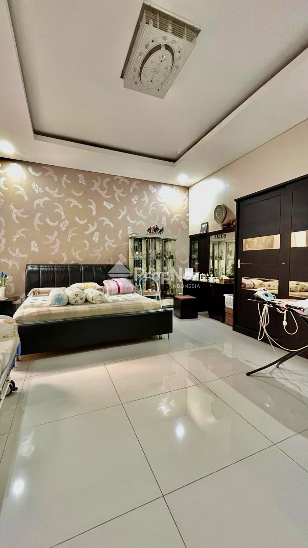 DIJUAL RUMAH SOMERSET CITRALAND 4KT 2LT 240M2 DEKAT UNIVERSITAS CIPUTRA — foto 13