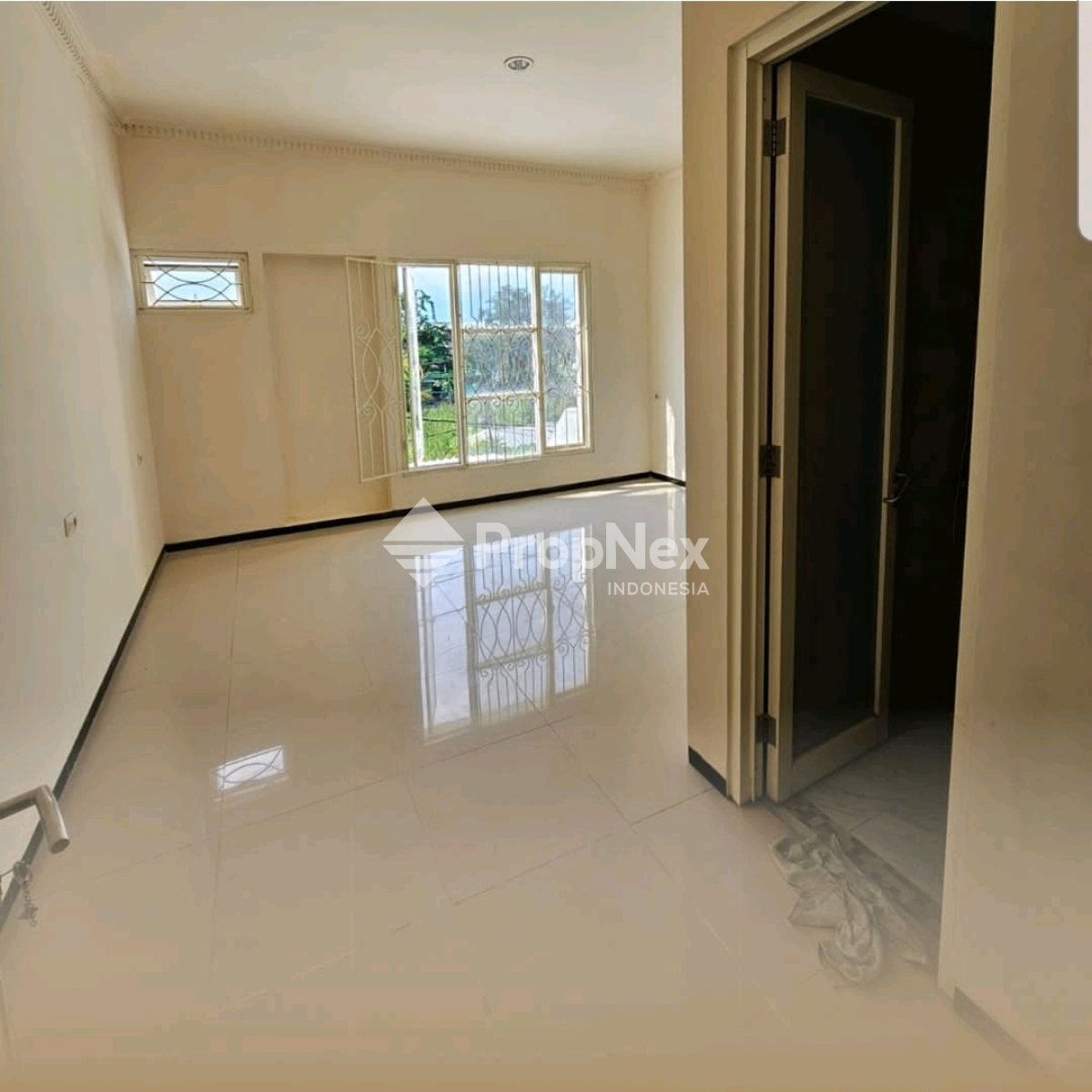 Jual Rumah Kedinding 2Lt Dkt Kenjeran — foto 3