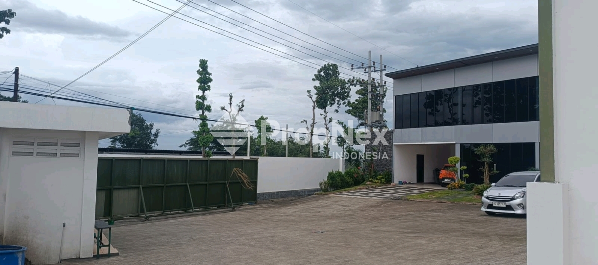 Gudang Bersih 0 Jalan Raya Pasuruan Lantai Cor Dan Ada Kantor 2 Lantai — foto 5