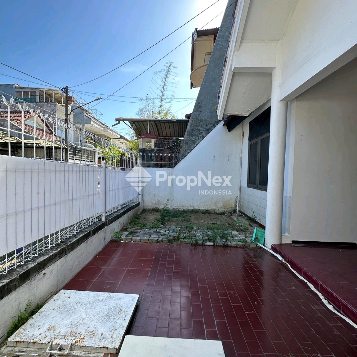 rumah sutorejo prima dkt mulyosari, pakuwon, babatan — foto 2