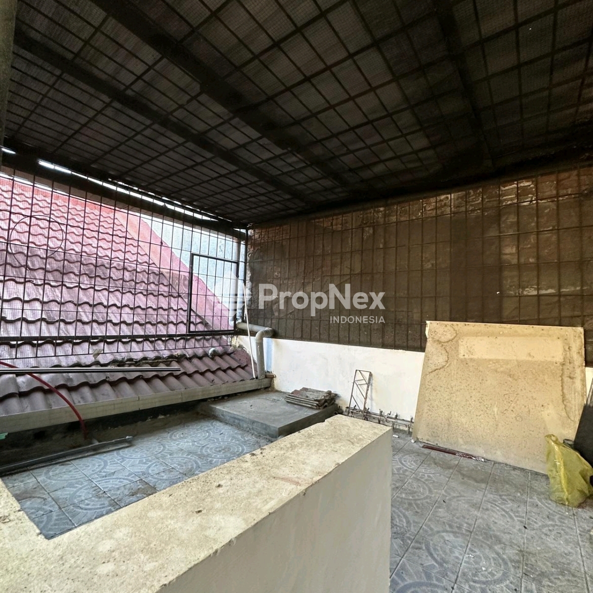 rumah sutorejo prima dkt mulyosari, pakuwon, babatan — foto 10