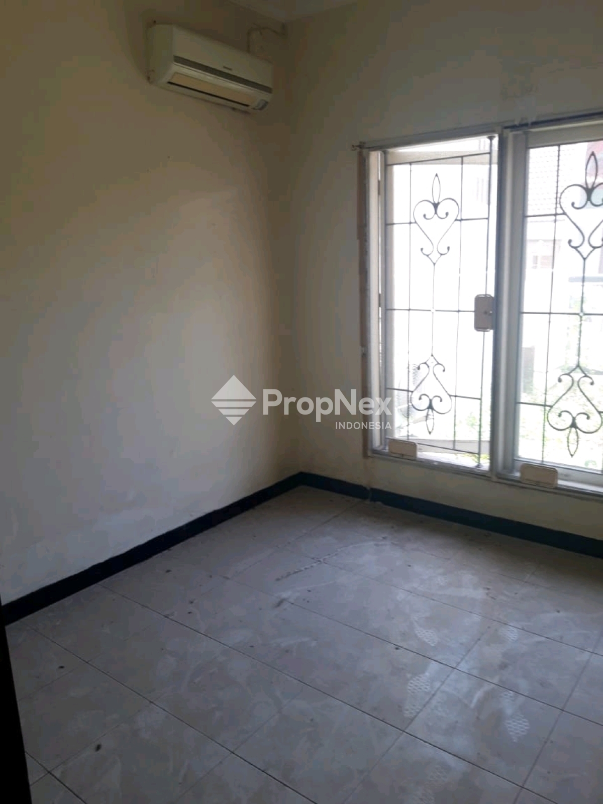 Rumah Mulyosari Strategis — foto 3