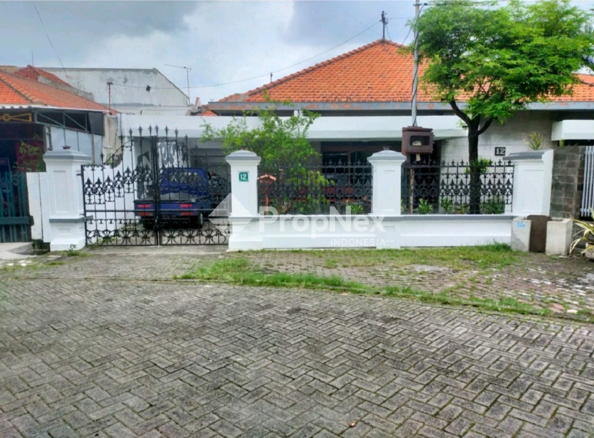 Strategis Rumah Ketintang Baru Surabaya,