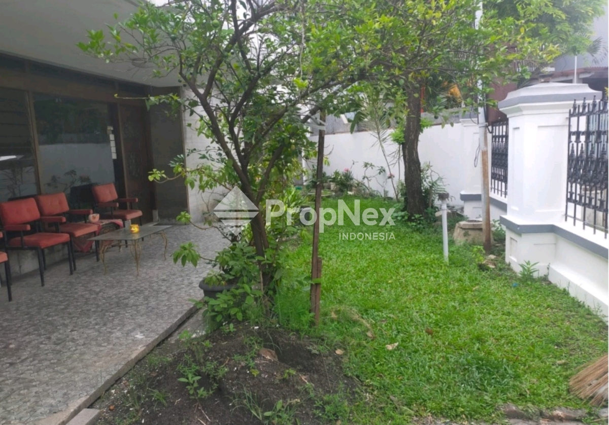 Strategis Rumah Ketintang Baru Surabaya, — foto 2