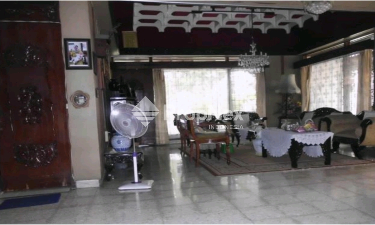 Strategis Rumah Ketintang Baru Surabaya, — foto 3