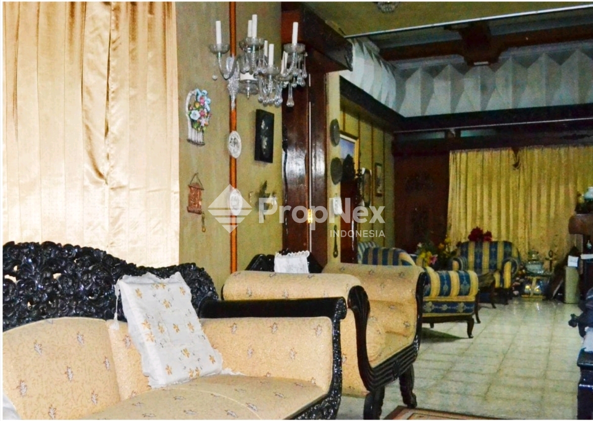 Strategis Rumah Ketintang Baru Surabaya, — foto 4