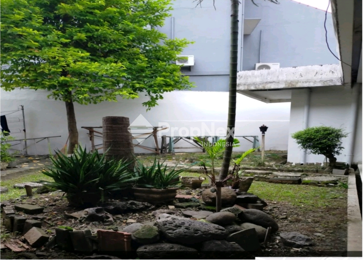 Strategis Rumah Ketintang Baru Surabaya, — foto 5