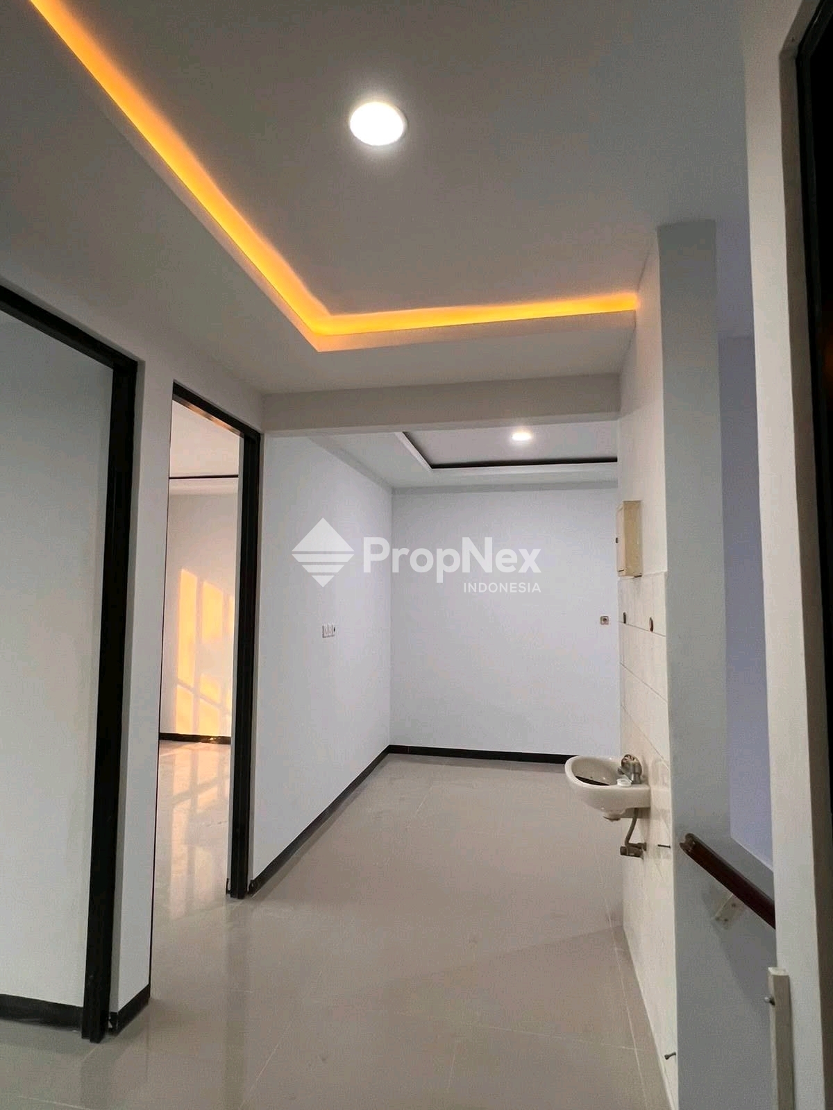 Rumah Nginden Intan Full Renovasi — foto 2