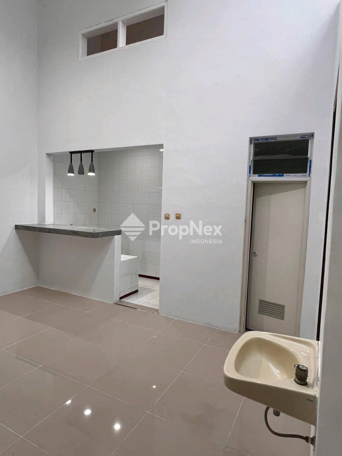 Rumah Nginden Intan Full Renovasi — foto 3