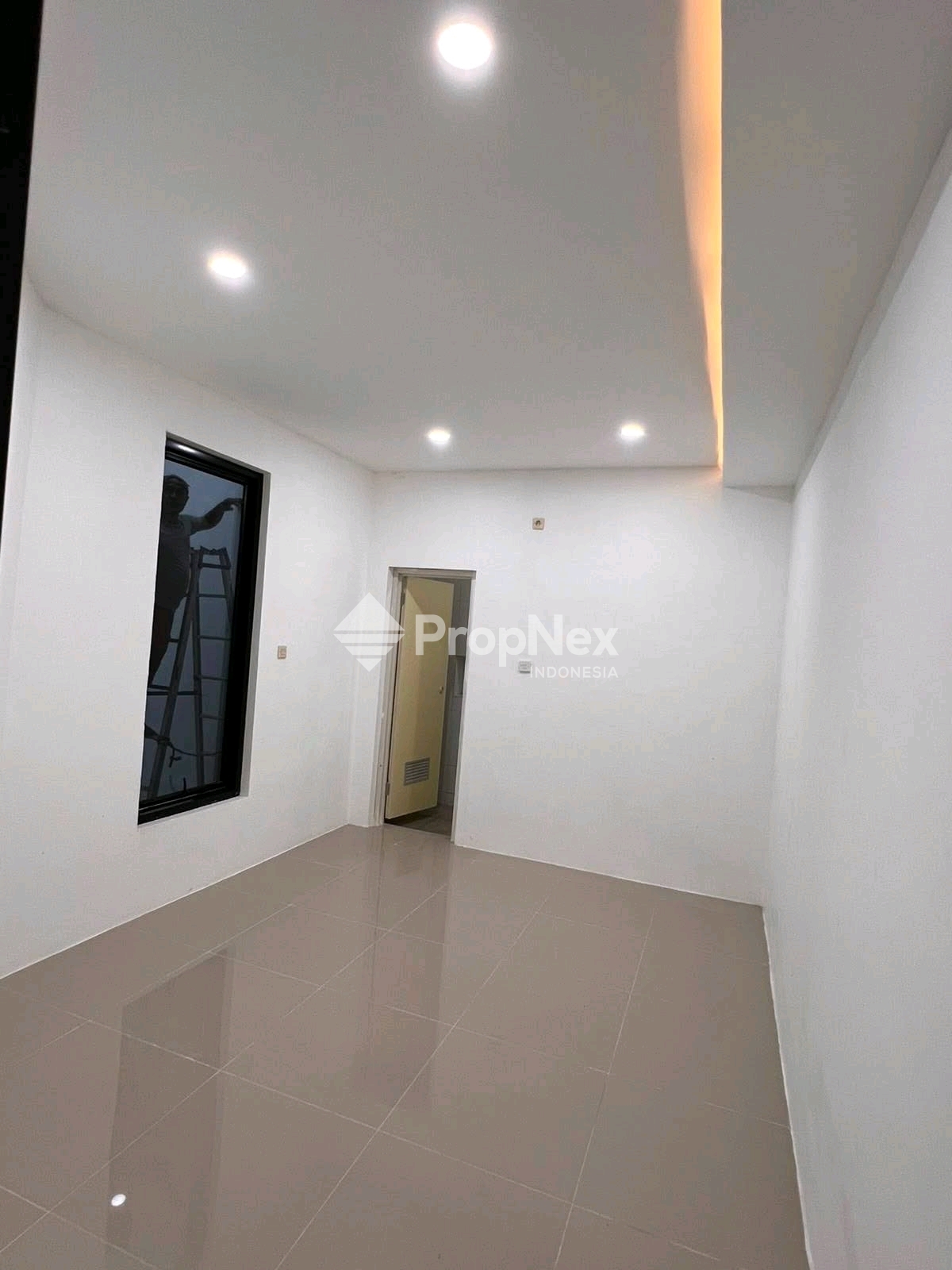 Rumah Nginden Intan Full Renovasi — foto 7
