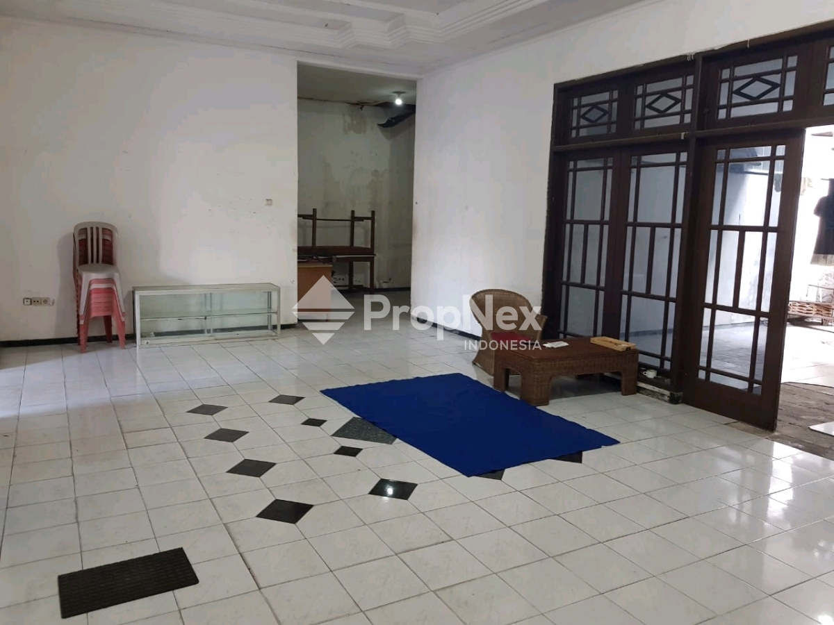 JUAL CEPAT RUMAH TENGAH KOTA CIPUNEGARA DKT ROKAN CILIWUNG KUTAI — foto 5