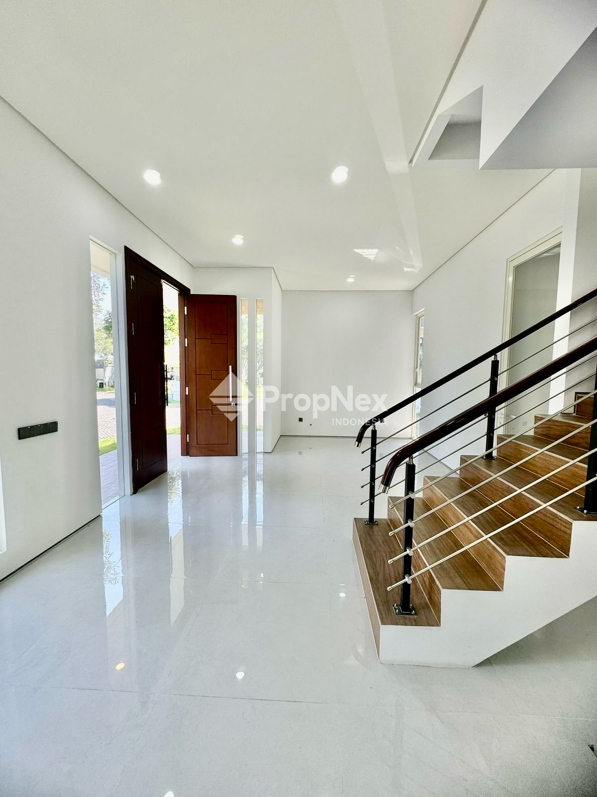 JUAL SEWA RUMAH MOCA VRBANA DIAN ISTANA SEMI FURNISH HOOK DEKAT TOL SATELIT — foto 10