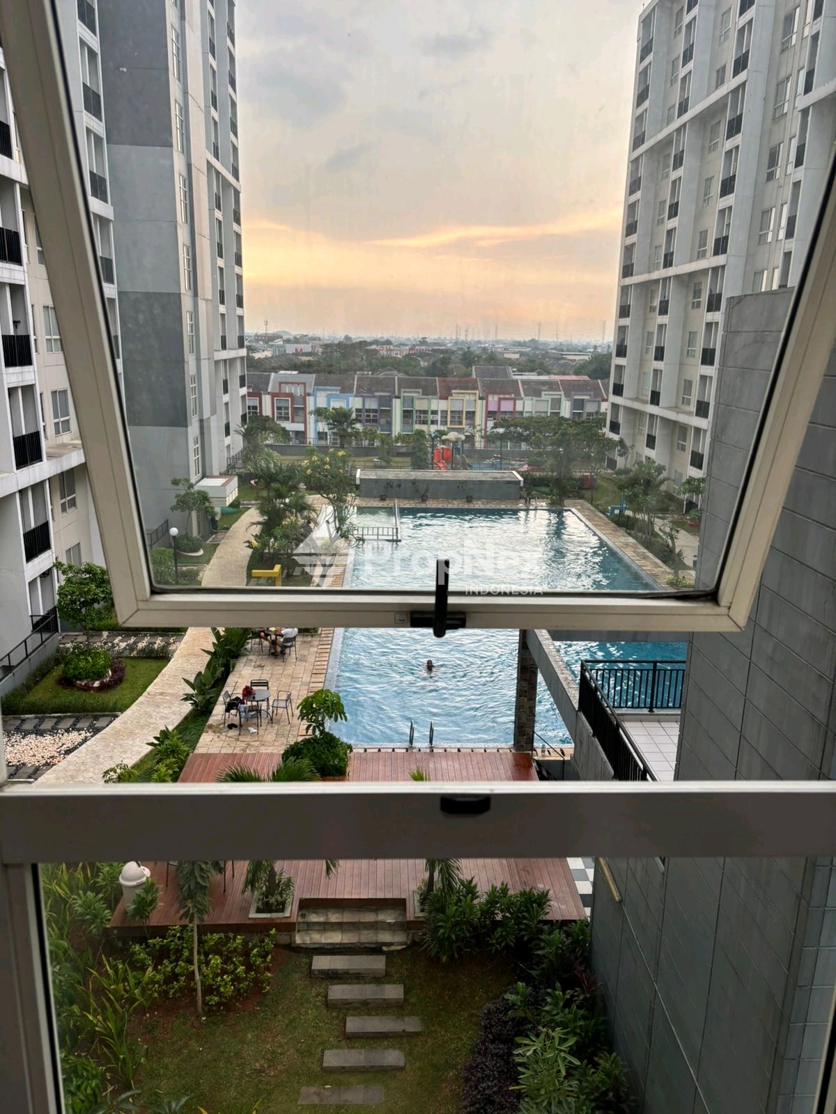 Sewa Apartemen Scientia Gading Serpong 2BR Furnished View Kota