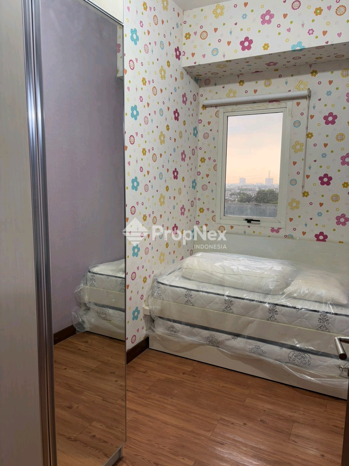 Sewa Apartemen Scientia Gading Serpong 2BR Furnished View Kota — foto 3