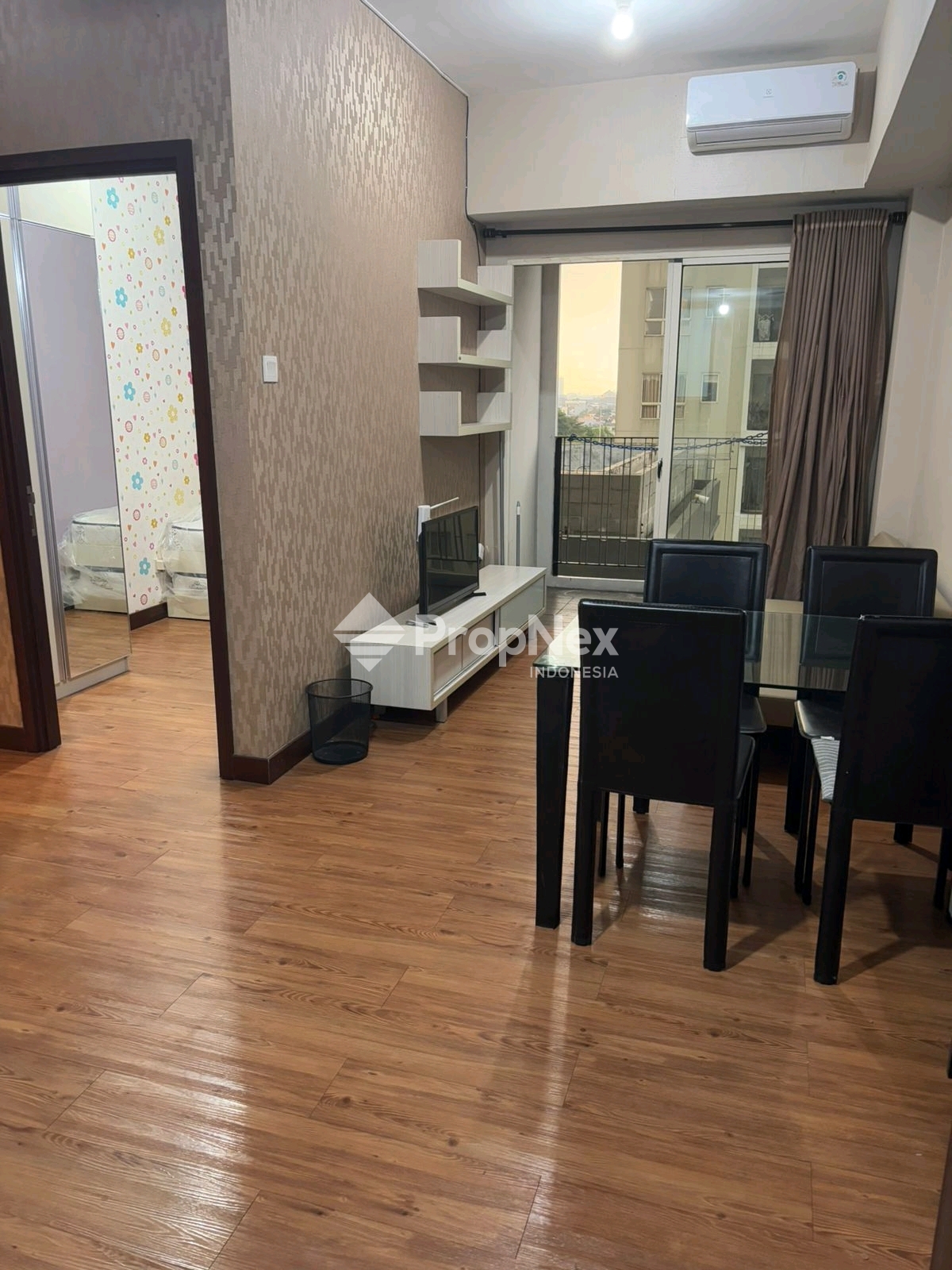 Sewa Apartemen Scientia Gading Serpong 2BR Furnished View Kota — foto 4