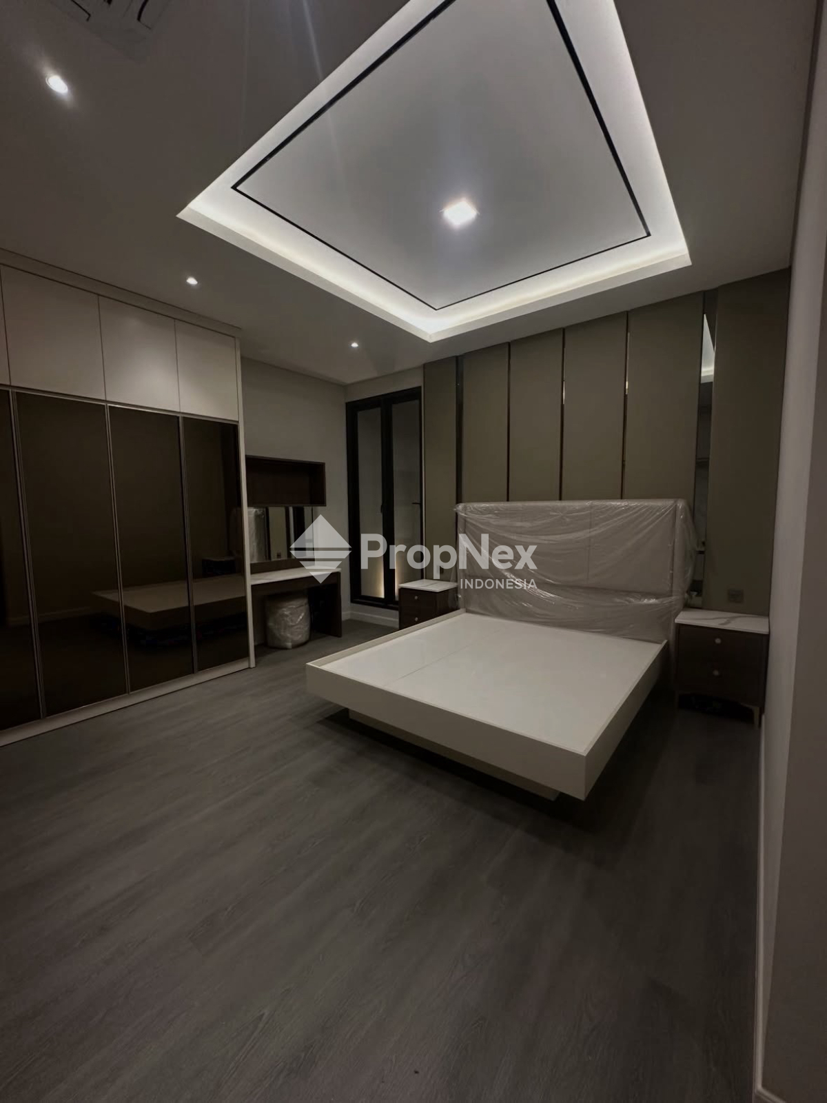 Royal Residence — foto 6