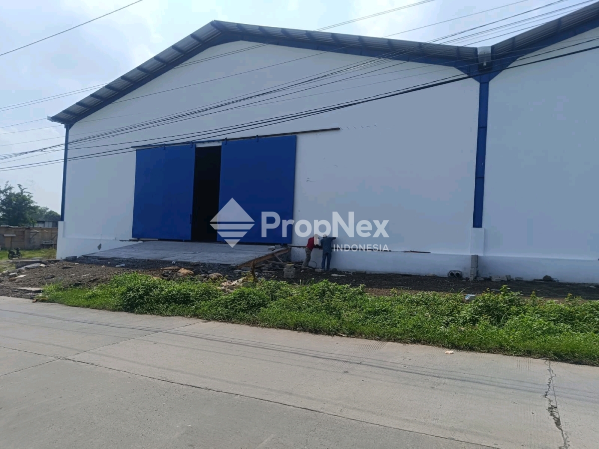 jalan raya Jolotundo Ngoro Mojokerto — foto 2