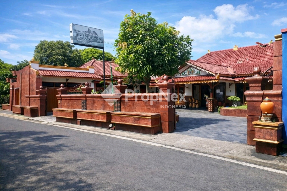 Rumah di kraton yogyakarta dekat alun alun kidul