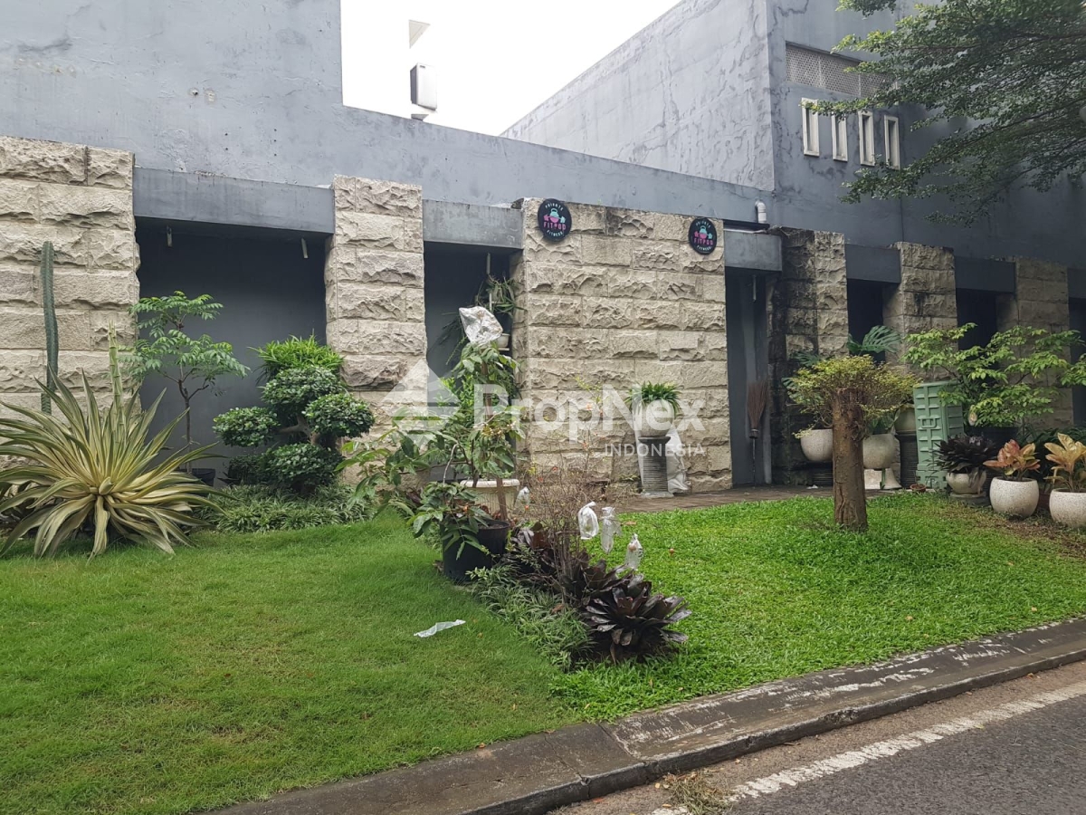 Rumah 2 Lantai Bagus di Citra Garden Siap Huni