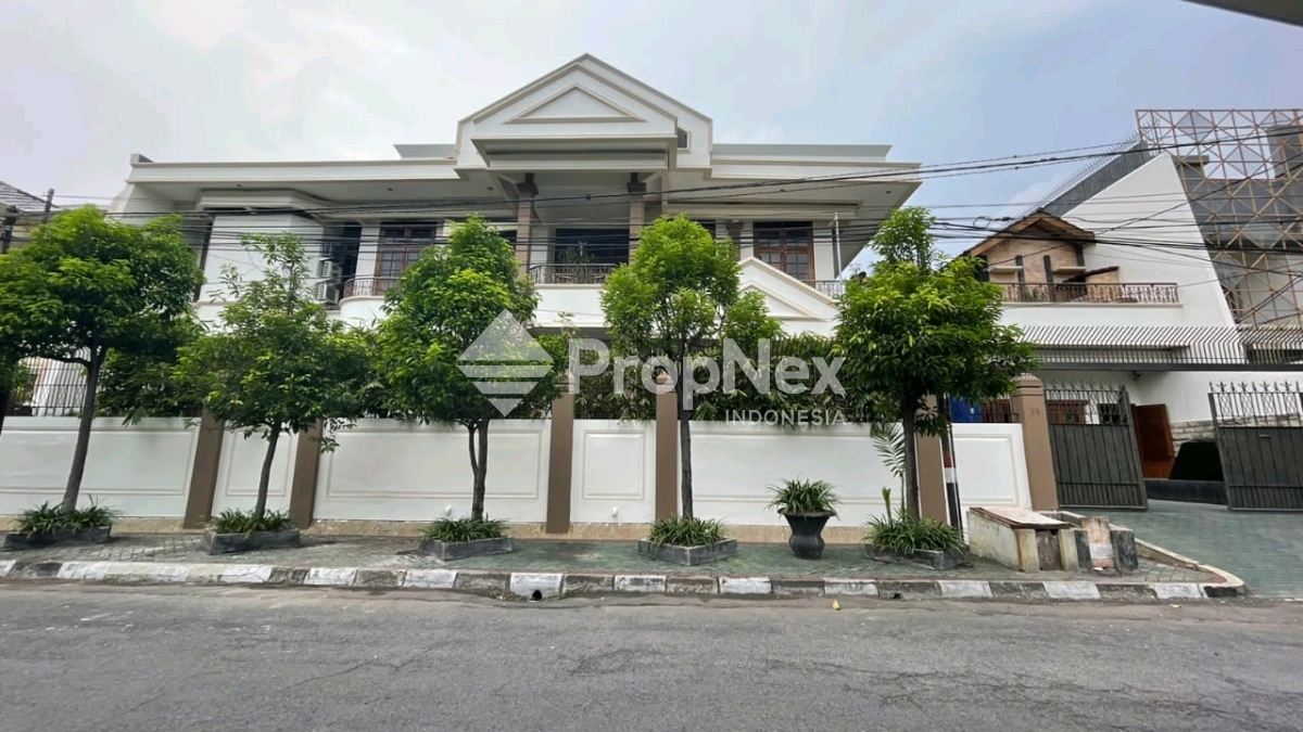 DiJual Rumah Nginden Intan Raya