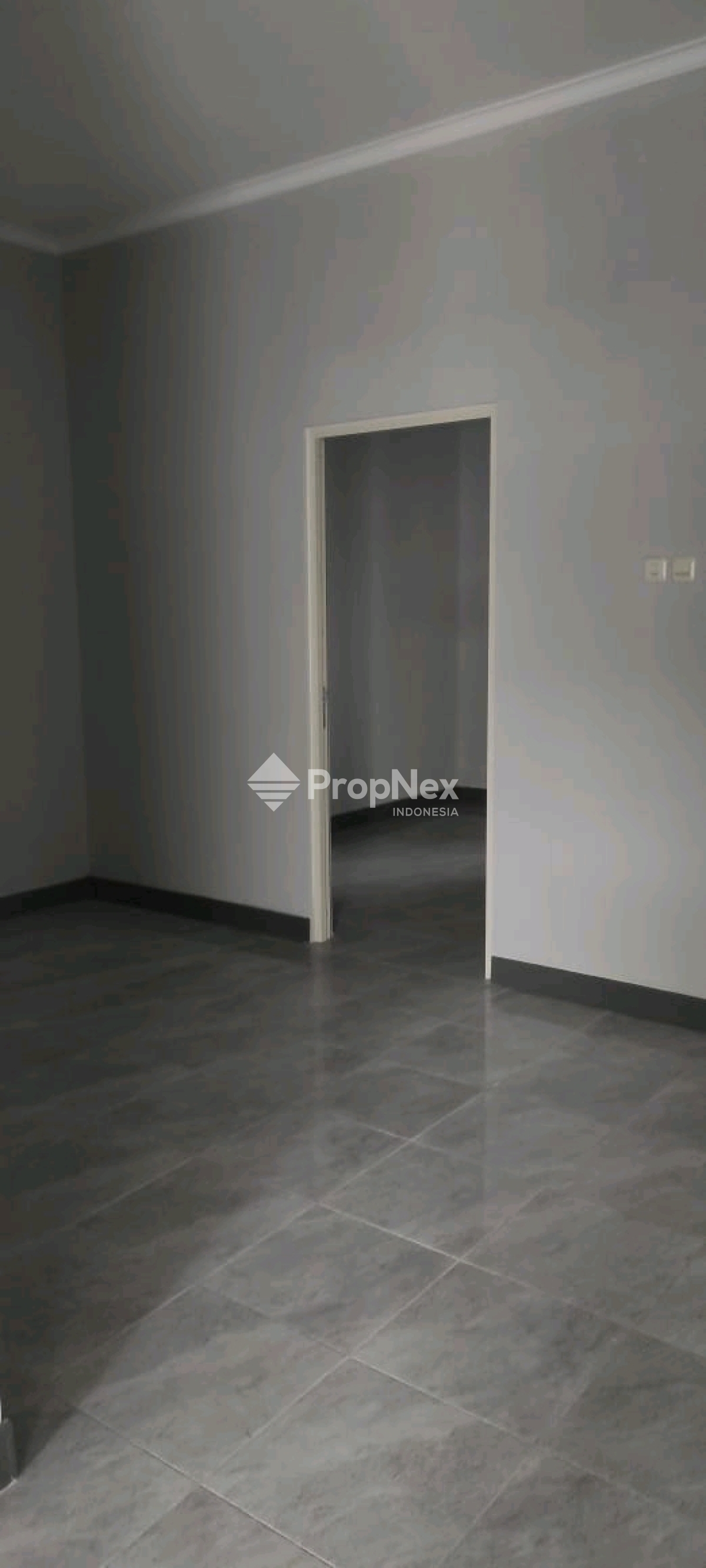 Dijual rumah terawat daerah Gedangan Valencia — foto 5